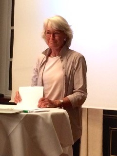 Monika KLinger bei ihrer Rede